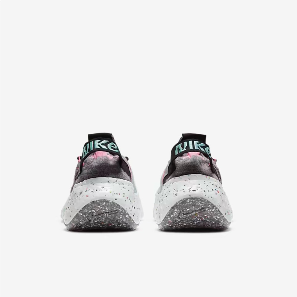 Nike • Space Hippie 04 - Picture 4 of 13